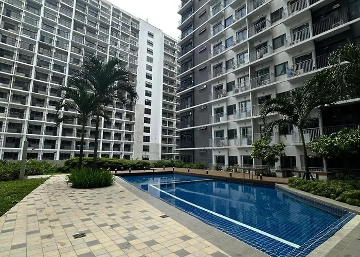 아파트 Near Airport Malls Shore 3 *